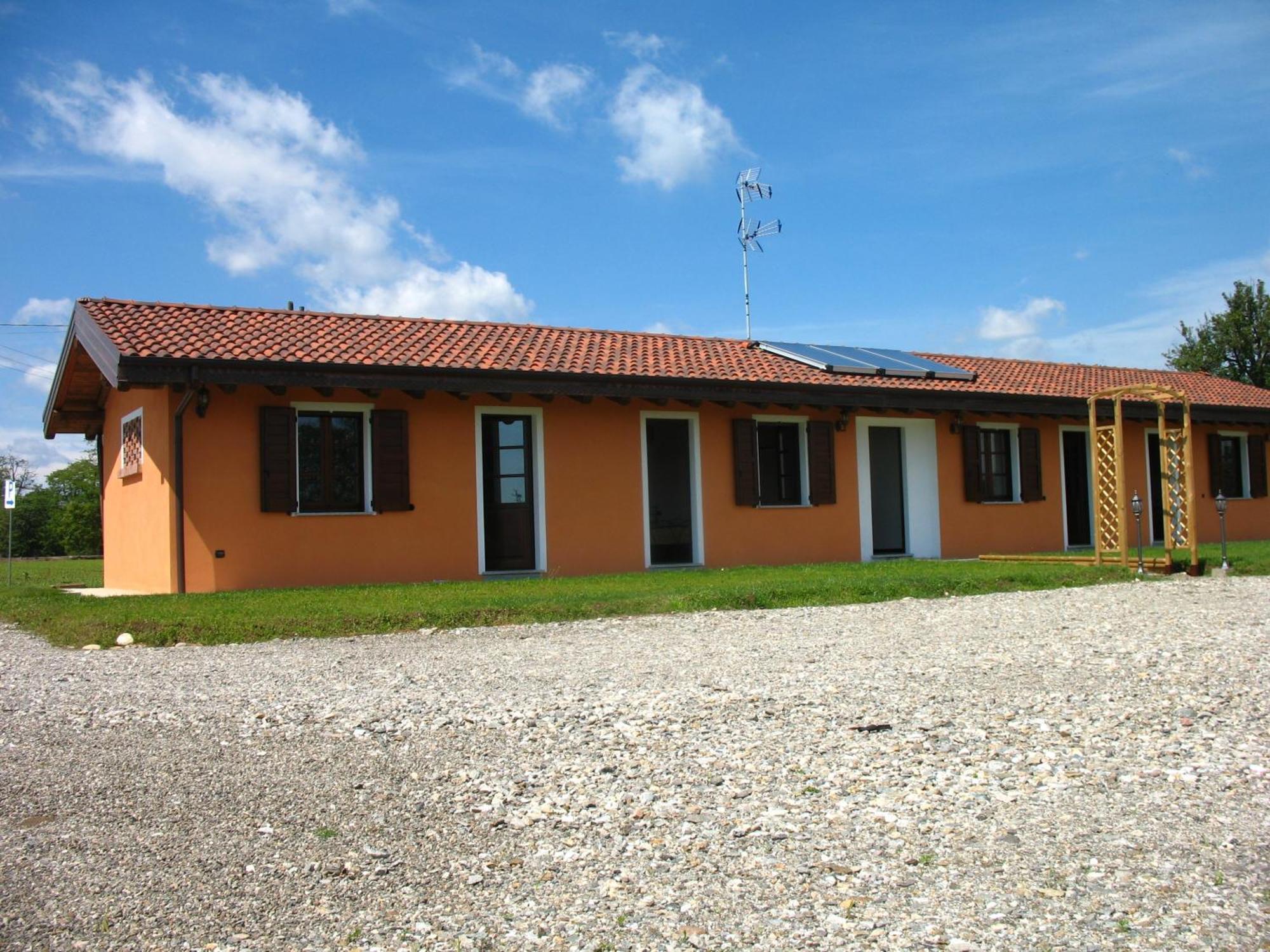 Agriturismo Cascina Aguzza Oleggio Exterior foto