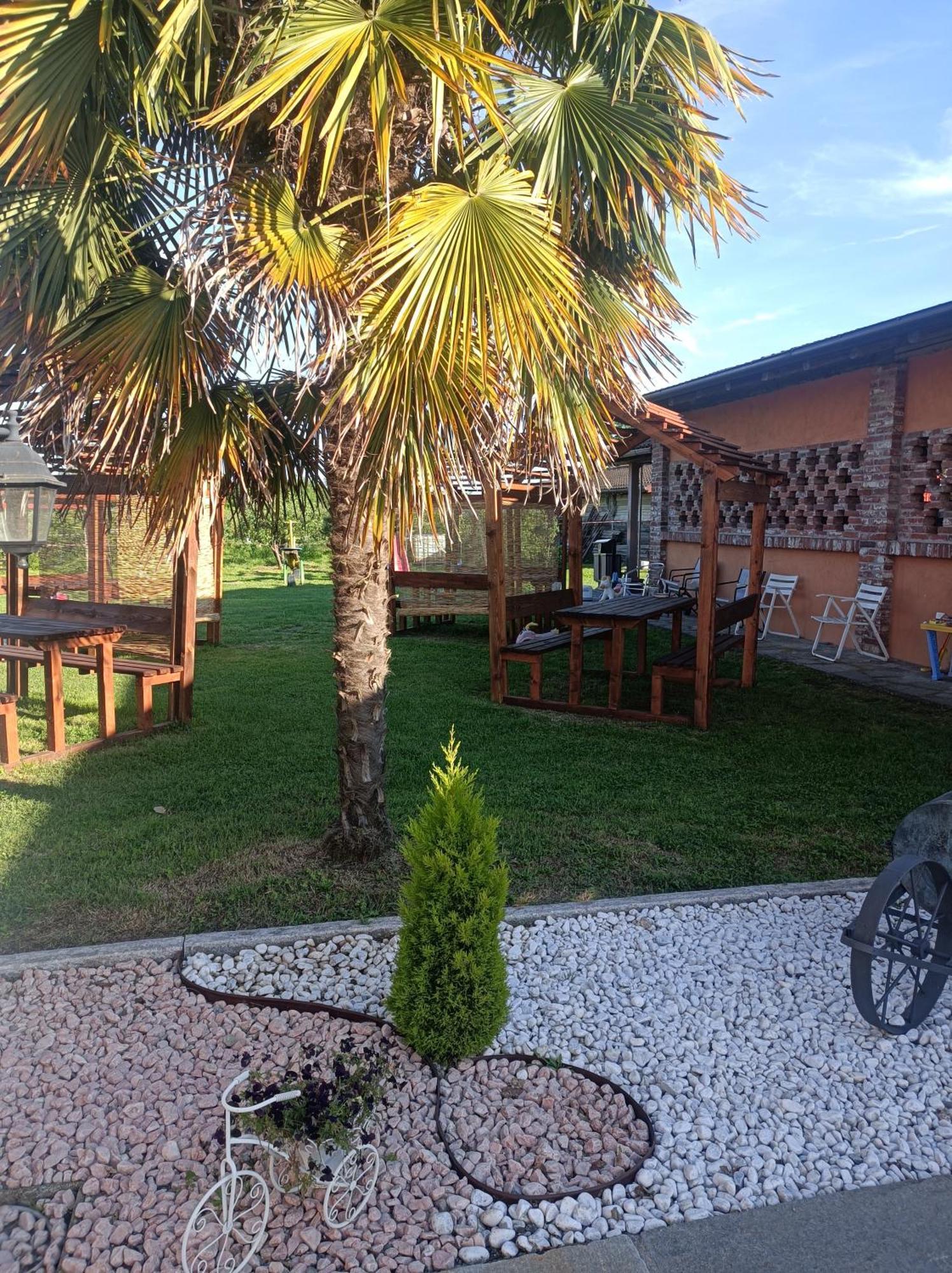Agriturismo Cascina Aguzza Oleggio Exterior foto